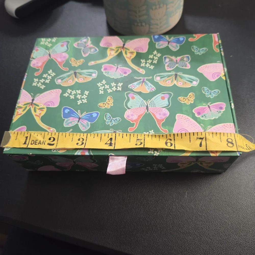 Not So Mystery Jewelry Lot|Green Storage Box-Pearls, Turquoise and Silver Pieces - Picture 6 of 8